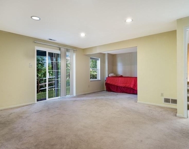 137 Weybridge Drive - Photo Thumbnail 24