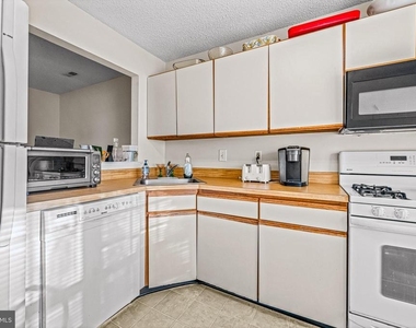 656 Covington Court - Photo Thumbnail 14