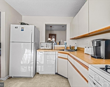 656 Covington Court - Photo Thumbnail 15
