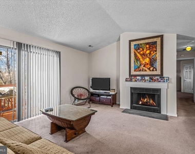 656 Covington Court - Photo Thumbnail 9