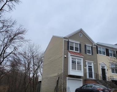 7913 Brooks Place - Photo Thumbnail 1