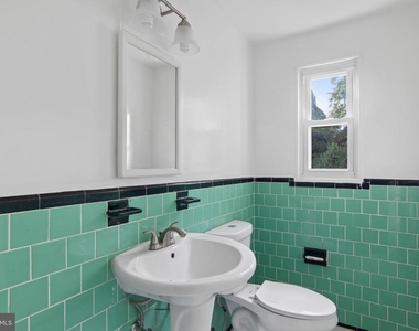 2022 Oliver Street - Photo Thumbnail 19