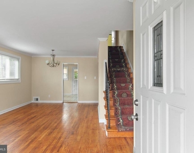2022 Oliver Street - Photo Thumbnail 7