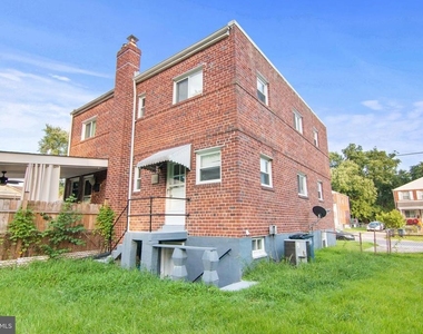 2022 Oliver Street - Photo Thumbnail 5