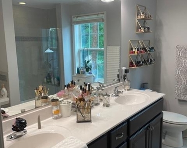 6705 Chapel Dale Road - Photo Thumbnail 17