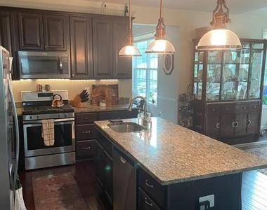 6705 Chapel Dale Road - Photo Thumbnail 11