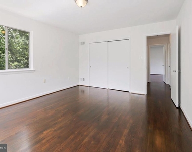 5007 Sentinel Drive - Photo Thumbnail 11