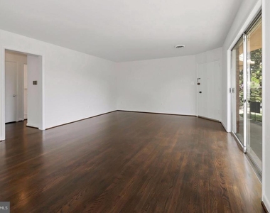 5007 Sentinel Drive - Photo Thumbnail 4