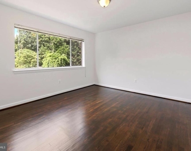 5007 Sentinel Drive - Photo Thumbnail 10