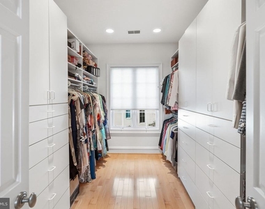 8537 Rapley Preserve Circle - Photo Thumbnail 17