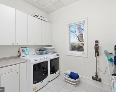 8537 Rapley Preserve Circle - Photo Thumbnail 28