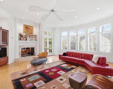 8537 Rapley Preserve Circle - Photo Thumbnail 3