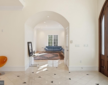8537 Rapley Preserve Circle - Photo Thumbnail 2