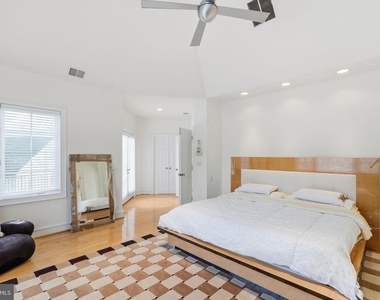 8537 Rapley Preserve Circle - Photo Thumbnail 15