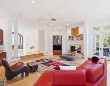 8537 Rapley Preserve Circle - Photo Thumbnail 4