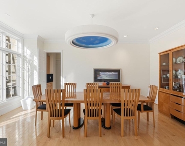 8537 Rapley Preserve Circle - Photo Thumbnail 7