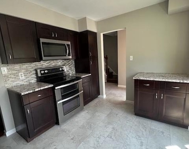 18509 Grackle Way - Photo Thumbnail 2