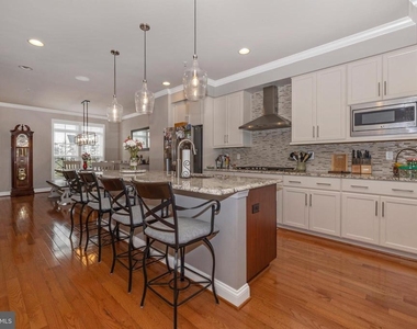619 Blandwood Road - Photo Thumbnail 10