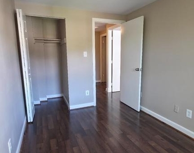 24 Lerner Court - Photo Thumbnail 13