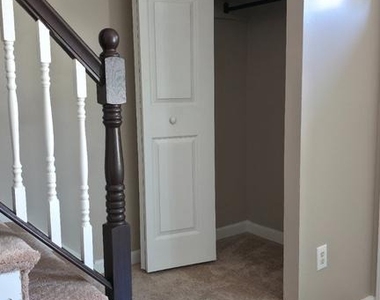 24 Lerner Court - Photo Thumbnail 6