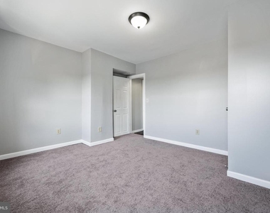1028 W Cross Street - Photo Thumbnail 19
