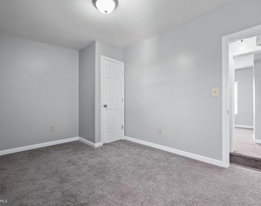 1028 W Cross Street - Photo Thumbnail 20