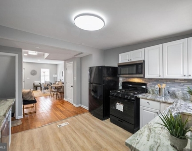 1028 W Cross Street - Photo Thumbnail 1