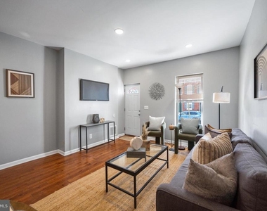1028 W Cross Street - Photo Thumbnail 9