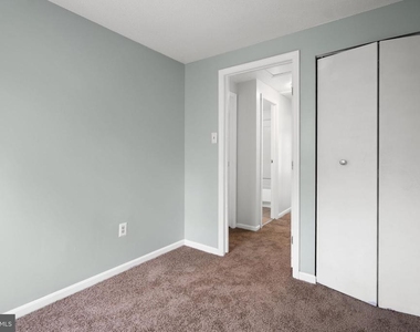 1326 N Stockton Street - Photo Thumbnail 18