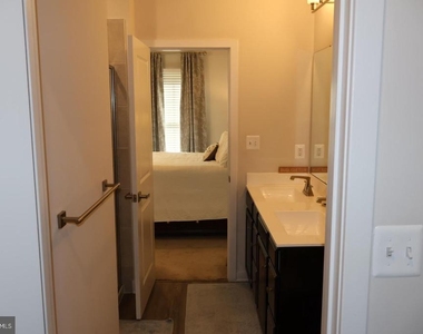 230 S Newkirk Street - Photo Thumbnail 21