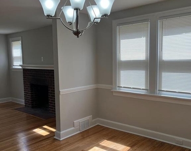 1802 Maple Street - Photo Thumbnail 14