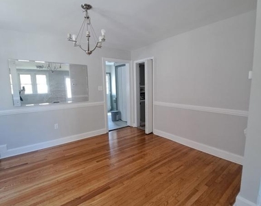 1802 Maple Street - Photo Thumbnail 2