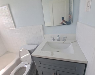 1802 Maple Street - Photo Thumbnail 4