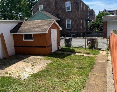 1802 Maple Street - Photo Thumbnail 16