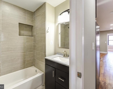 2031 Benning Road Ne - Photo Thumbnail 10