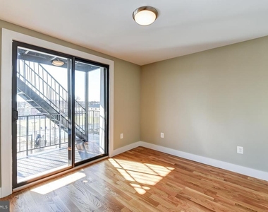 2031 Benning Road Ne - Photo Thumbnail 12