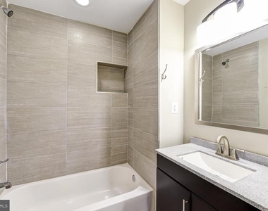 2031 Benning Road Ne - Photo Thumbnail 9