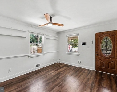 4318 G Street Se - Photo Thumbnail 4
