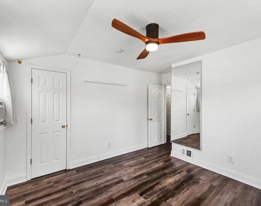 4318 G Street Se - Photo Thumbnail 10