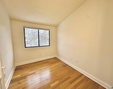 141 Green Turtle Ln - Photo Thumbnail 2