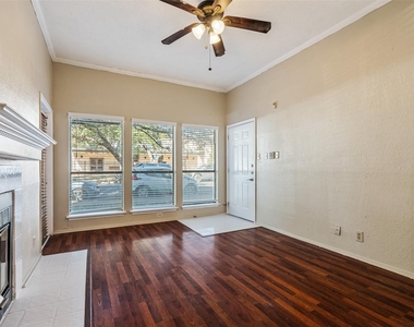 807 W 25th St - Photo Thumbnail 6