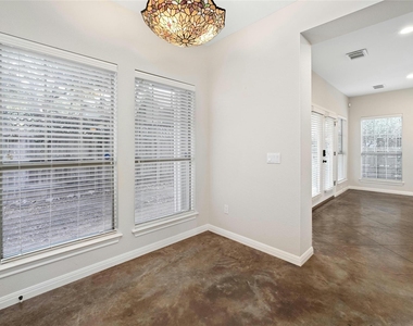2502 W 7th St - Photo Thumbnail 9
