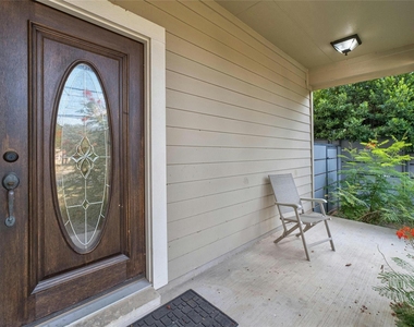 2502 W 7th St - Photo Thumbnail 1
