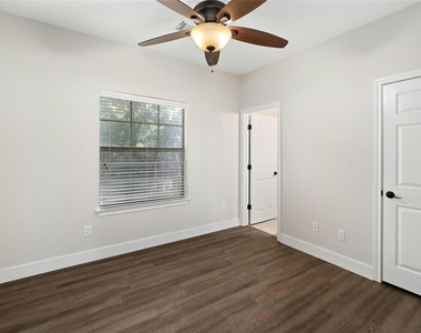 2502 W 7th St - Photo Thumbnail 19