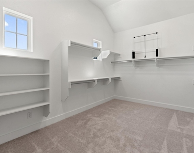 4503 Grassland Dr - Photo Thumbnail 17