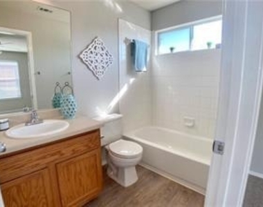 117 Decker - Photo Thumbnail 14