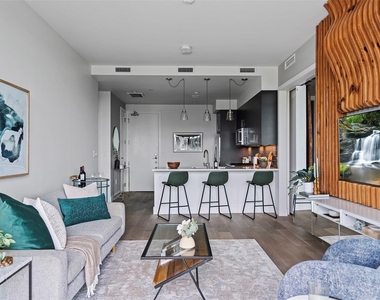 222 West Ave - Photo Thumbnail 6