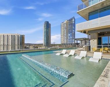 222 West Ave - Photo Thumbnail 18