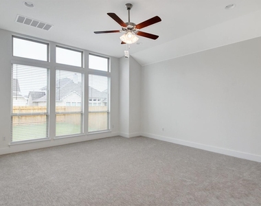 213 Poole Ln - Photo Thumbnail 14