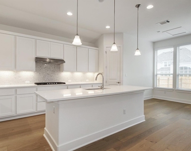 213 Poole Ln - Photo Thumbnail 10